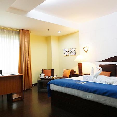 Star Hotel Davao City Eksteriør bilde